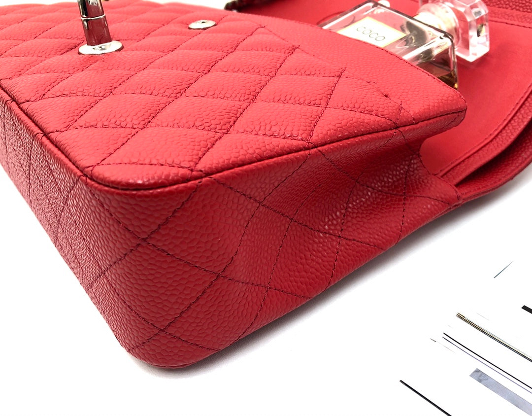 SAC À RABAT MOYEN 25 CM ROUGE CAVIAR QUINCAILLERIE ARGENTÉE