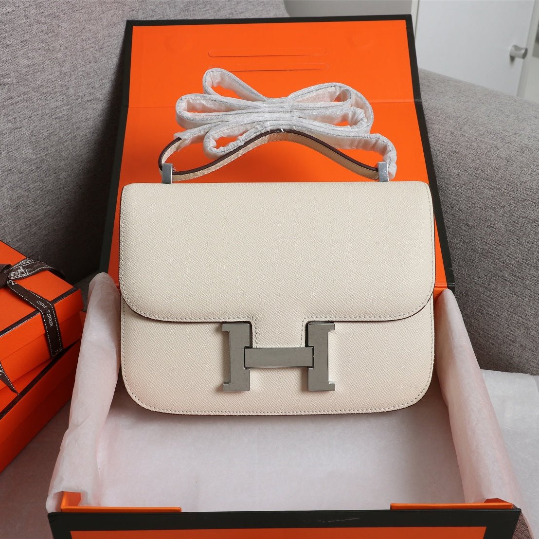 HM CONSTANCE BAGS 19 CREAM EPSOM SILVER HARDWARE