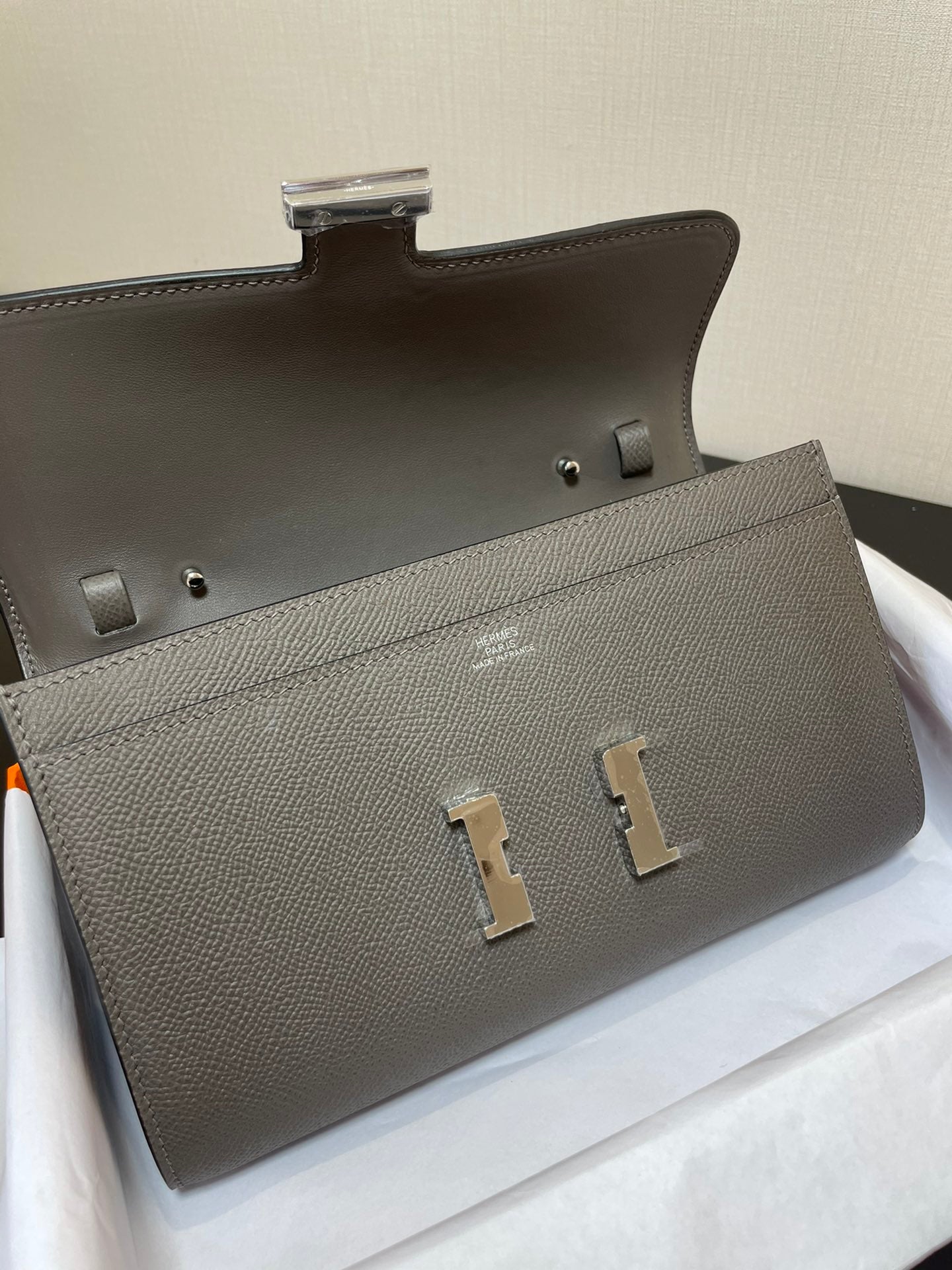 CONSTANCE À 20,5 ETAIN EPSOM SILVER HARDWARE