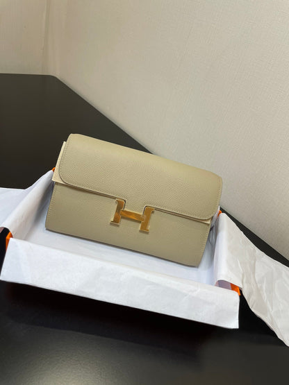 CONSTANCE TO GO 20,5 CRÈME EPSOM GOLD HARDWARE