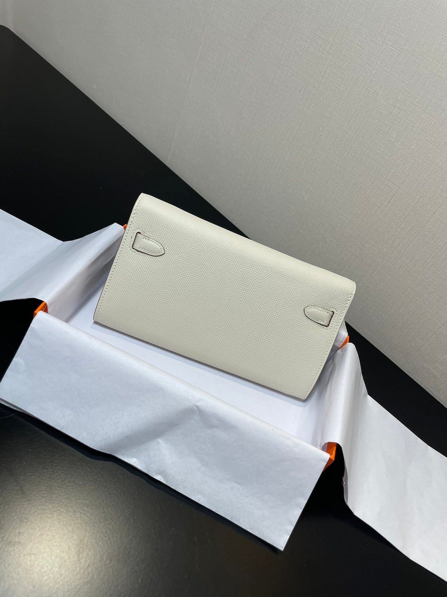 ケリー トゥ ゴー ウォレット 20.5 ホワイト エプソム シルバー金具
