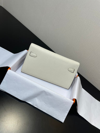 ケリー トゥ ゴー ウォレット 20.5 ホワイト エプソム シルバー金具