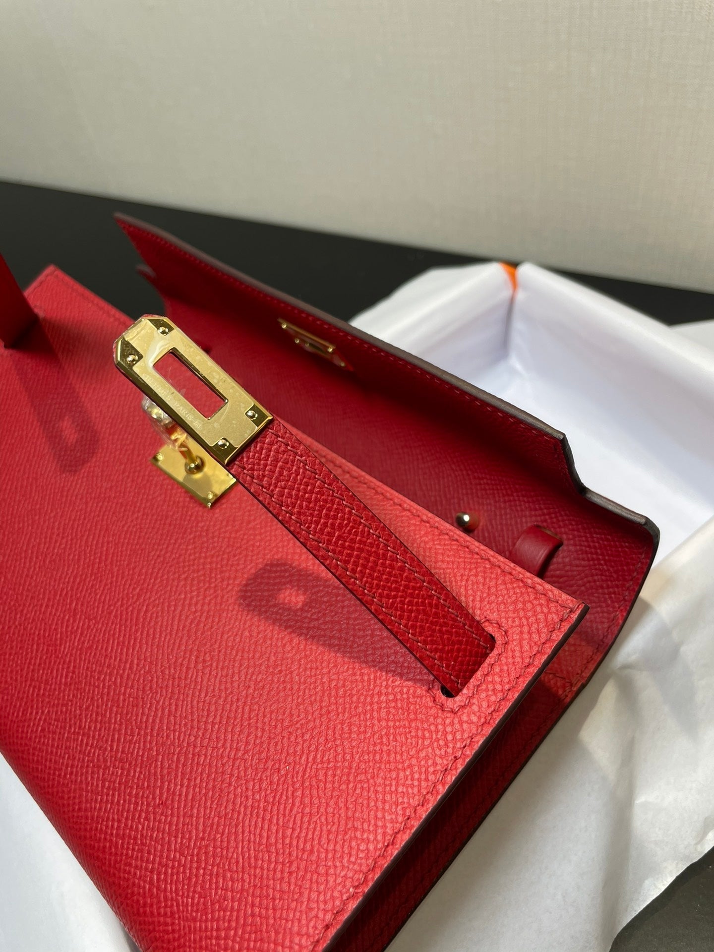 ケリー トゥ ゴー ウォレット 20.5 レッド エプソム ゴールド金具