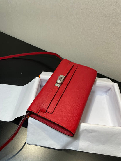 ケリー トゥ ゴー ウォレット 20.5 レッド エプソム シルバー金具