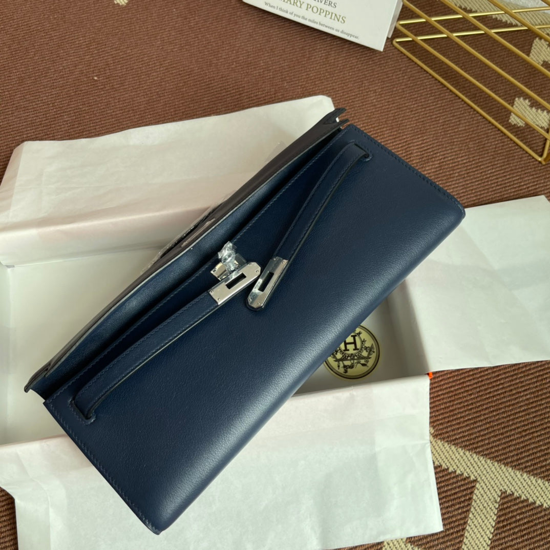 HM ケリーカット 31cm ネイビー スウィフトレザー ショーツ