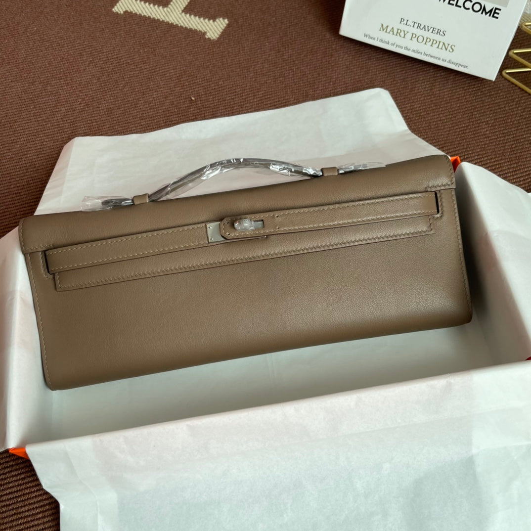 HM ケリーカット 31cm ブラウン スウィフトレザー ショーツ