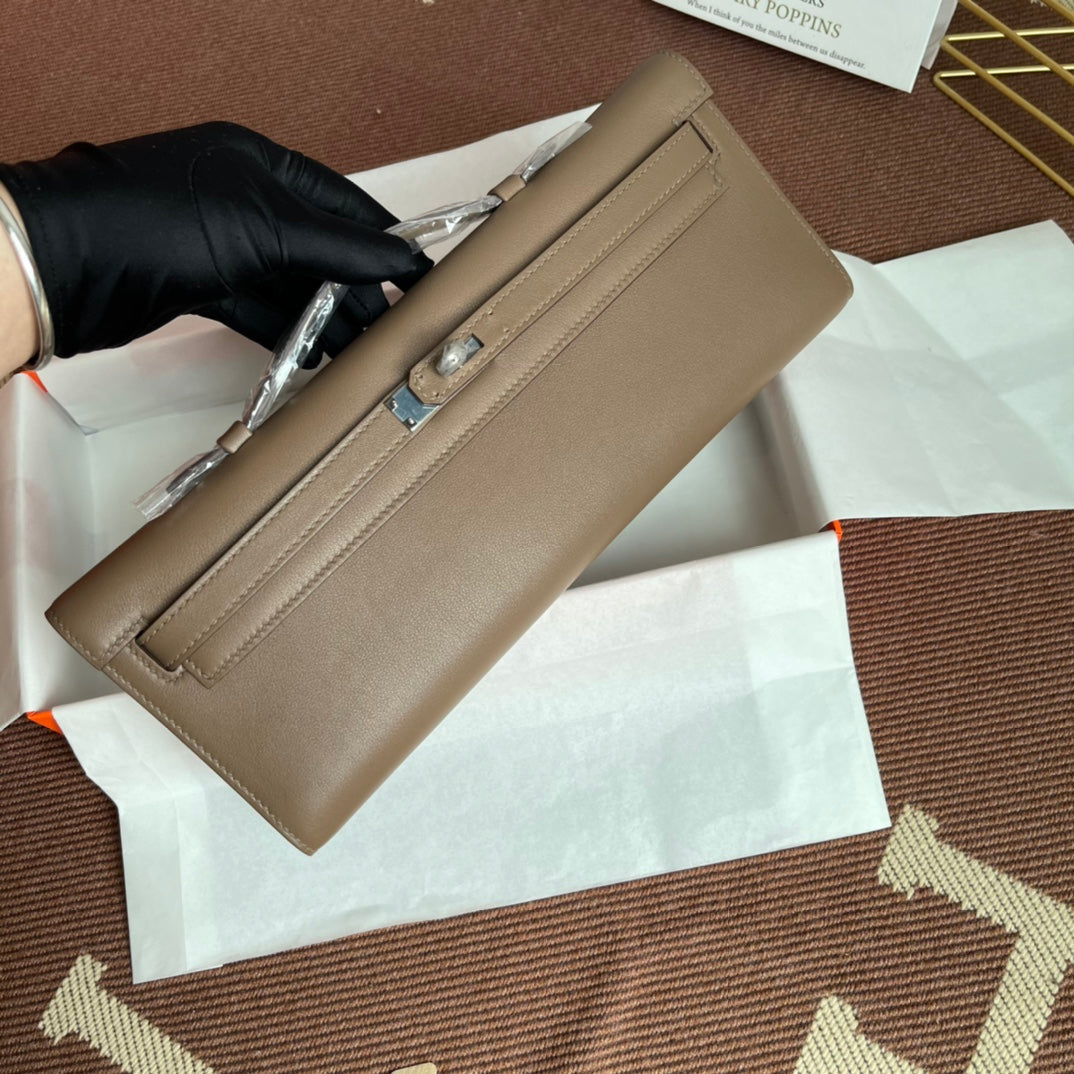 HM ケリーカット 31cm ブラウン スウィフトレザー ショーツ