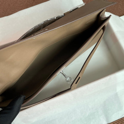 HM ケリーカット 31cm ブラウン スウィフトレザー ショーツ