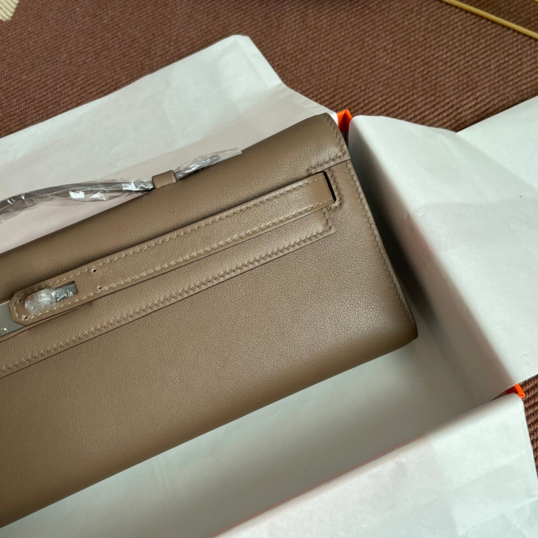 HM ケリーカット 31cm ブラウン スウィフトレザー ショーツ
