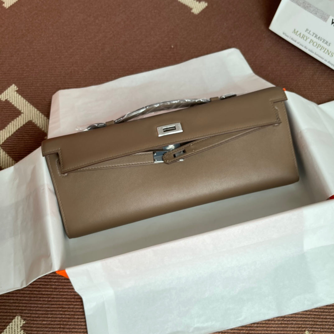 HM ケリーカット 31cm ブラウン スウィフトレザー ショーツ