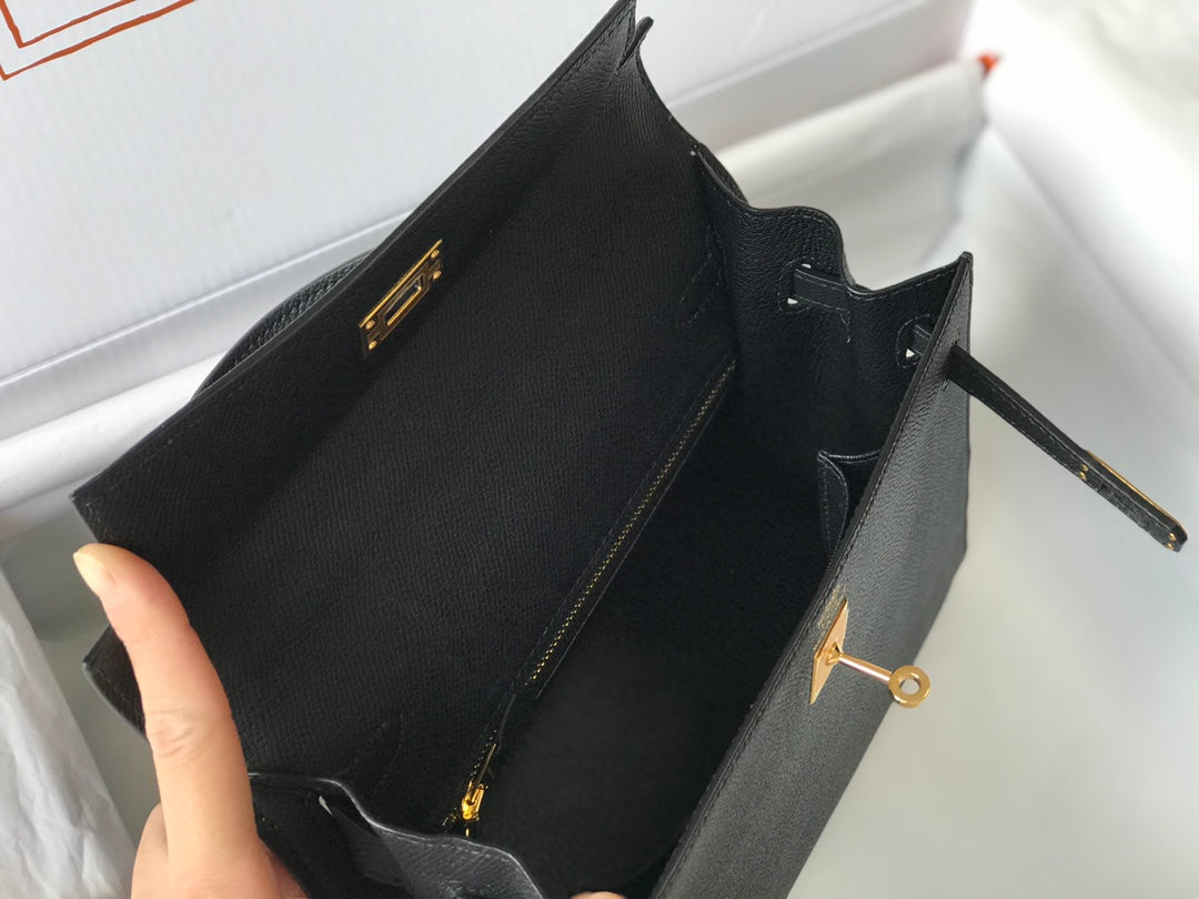 hm kelly 32 cm cuir epsom noir accessoires dorés