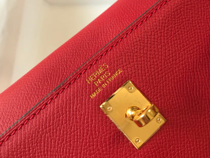 hm kelly 32 cm cuir epsom rouge foncé accessoires dorés