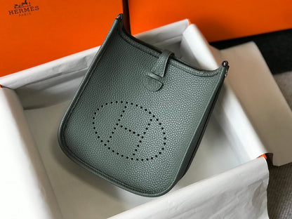 Mini Evelyne 18 cm Vert Amande Togo Quincaillerie Argentée