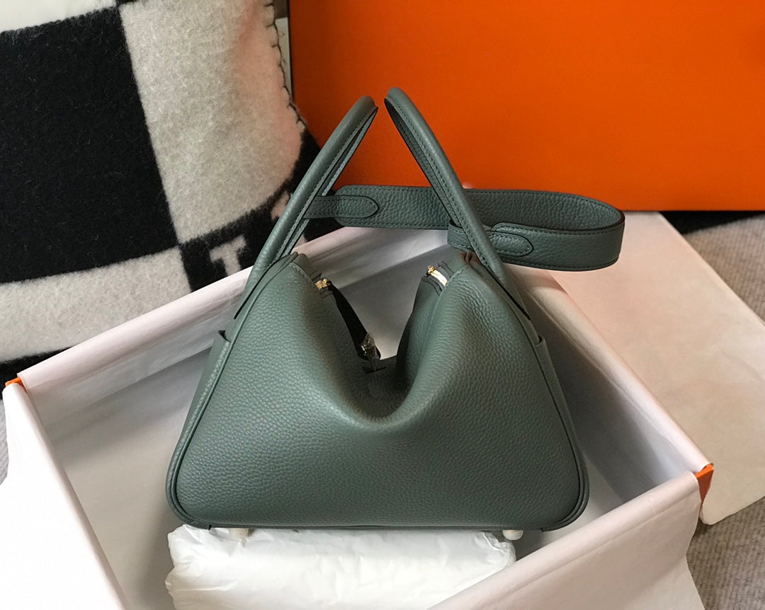 SAC HM LINDY 30 CUIR TAURILLON CLEMENCE PIN