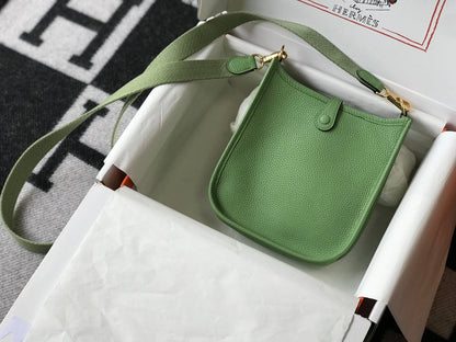 Mini Evelyne 18cm Vert Foncé Togo Ghw