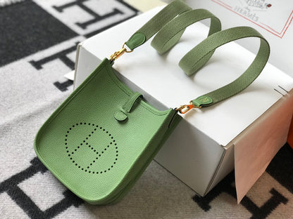 Mini Evelyne 18cm Vert Foncé Togo Ghw