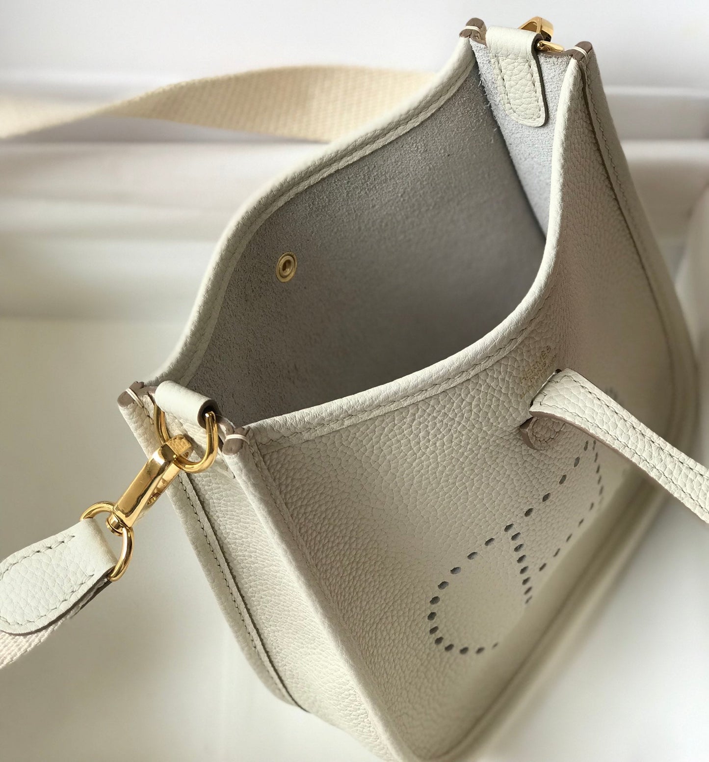 Mini Evelyne 18cm White Togo Ghw