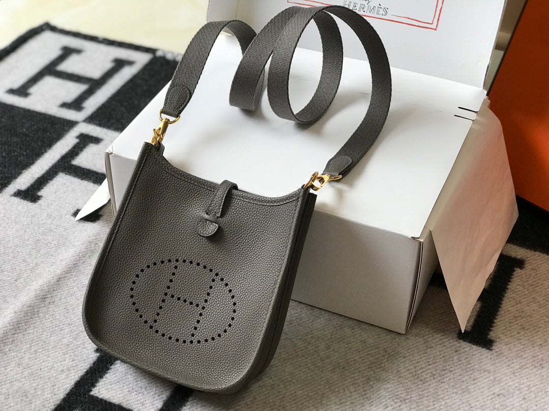 Mini Evelyne 18cm Gris Foncé Togo Ghw