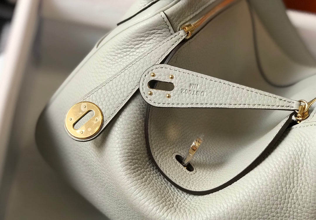 SAC HM LINDY 30 CUIR TAURILLON CLEMENCE CRÈME
