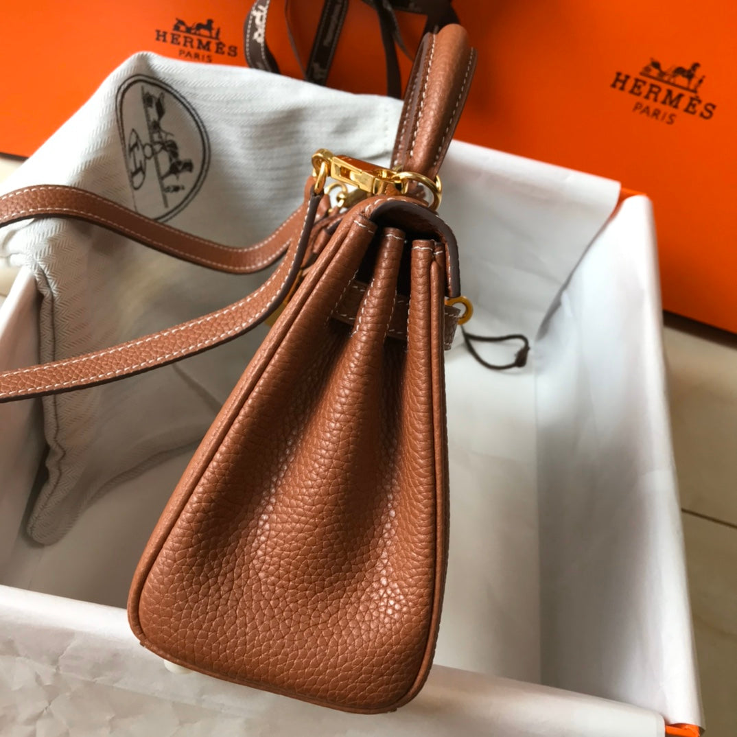 HM Mini Kelly 20 cm en cuir Togo doré et accessoires dorés