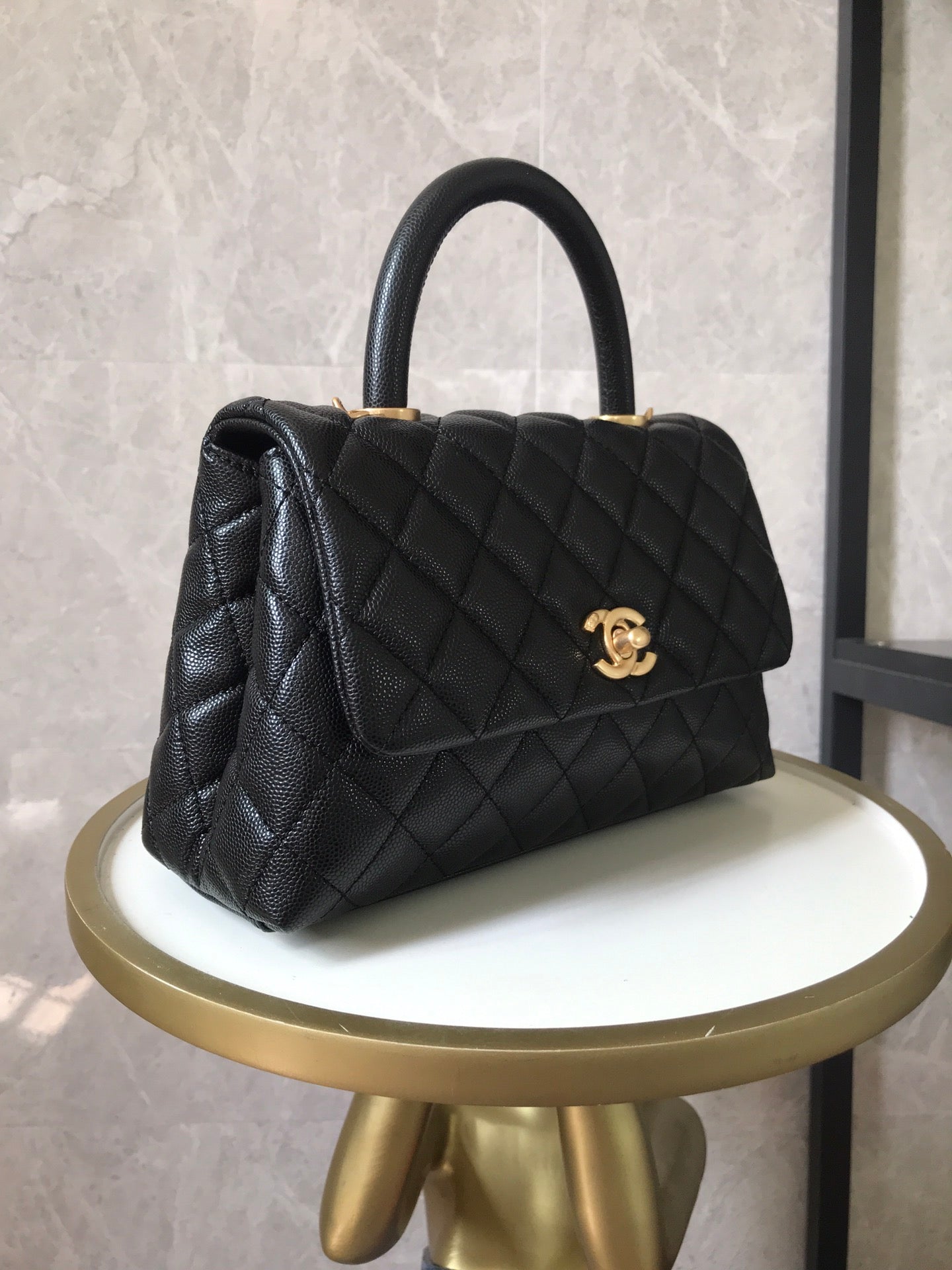 ブラックキルティングキャビアココトップハンドル 24金金具