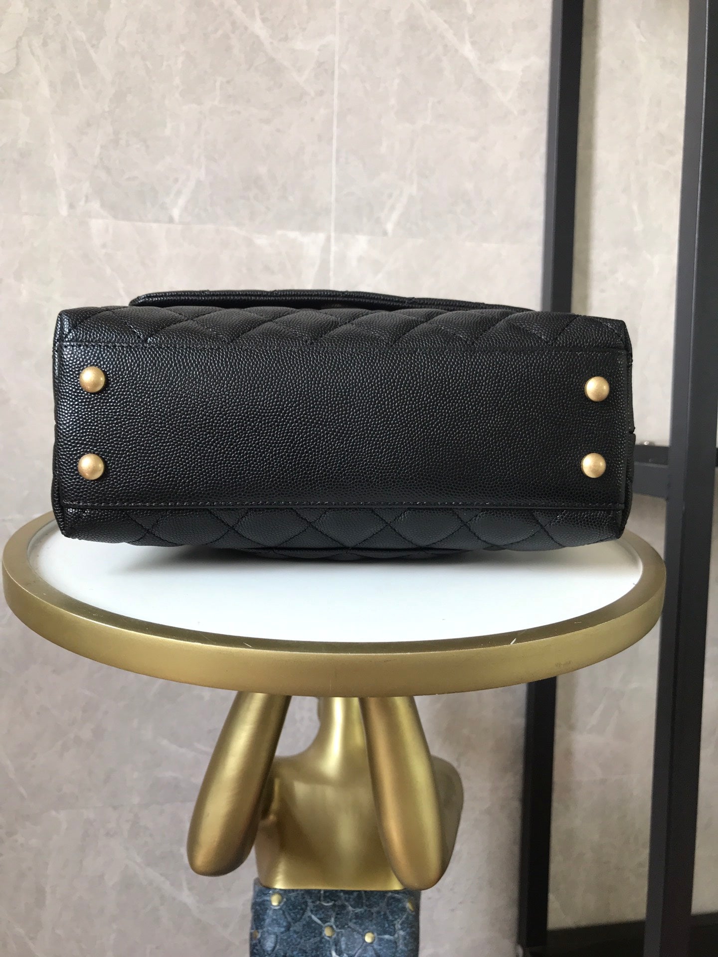 ブラックキルティングキャビアココトップハンドル 24金金具