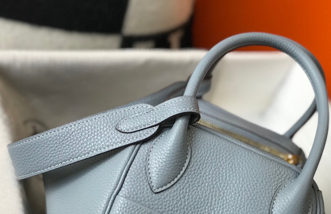 SAC HM LINDY 30 CUIR TAURILLON GRIS TREMPÉ CLEMENCE