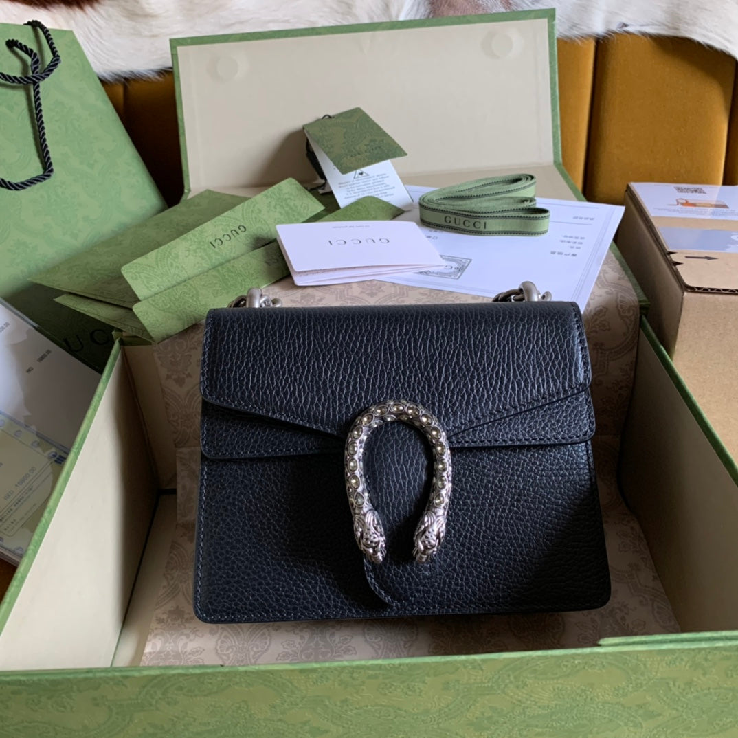 SAC À BANDOULIÈRE DYONYSUS 20 EN CUIR DE VEAU NOIR, QUINCAILLERIE ARGENTÉE