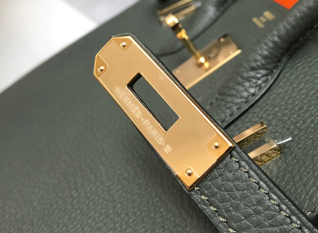 Sac HM Birkin 35 cm en pin, cuir Togo, matériel doré