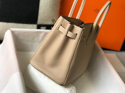 Sac HM Birkin 35 cm en cuir Togo beige et accessoires dorés