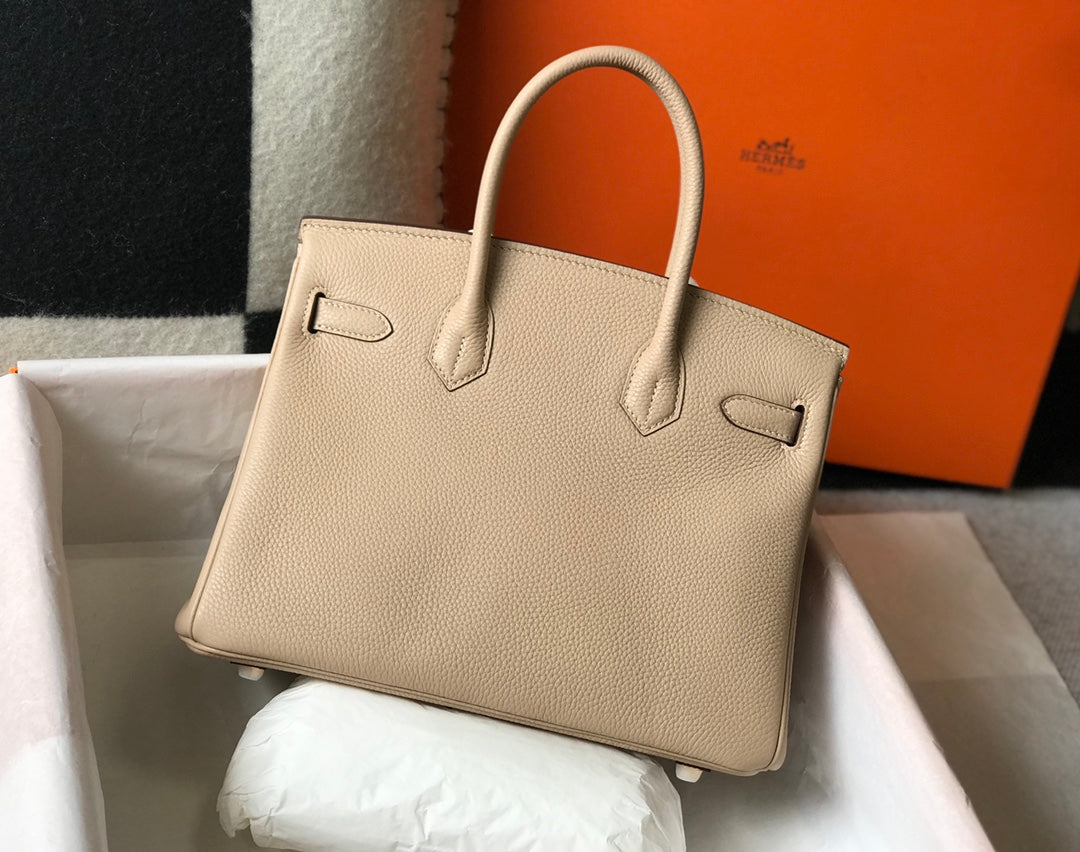 Sac HM Birkin 35 cm en cuir Togo beige et accessoires dorés