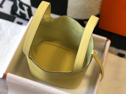 Picotin Lock 22 citron vert Togo GHW
