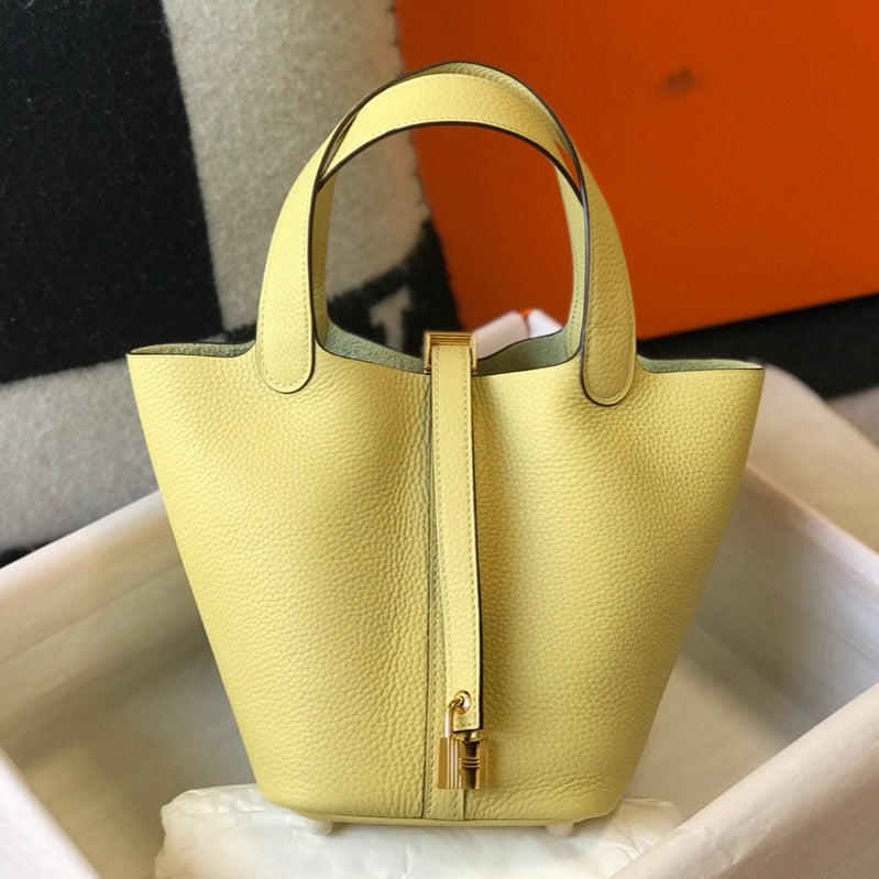 Picotin Lock 18 citron vert Togo SHW