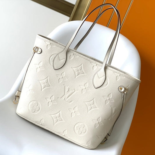 NEVERFULL MM 32 CUIR EMPREINTE MONOGRAMME BLANC 