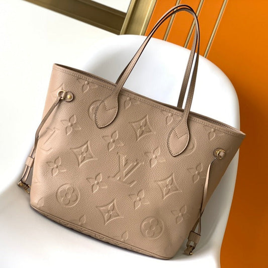 NEVERFULL MM 32 CUIR EMPREINTE MONOGRAMME BEIGE 