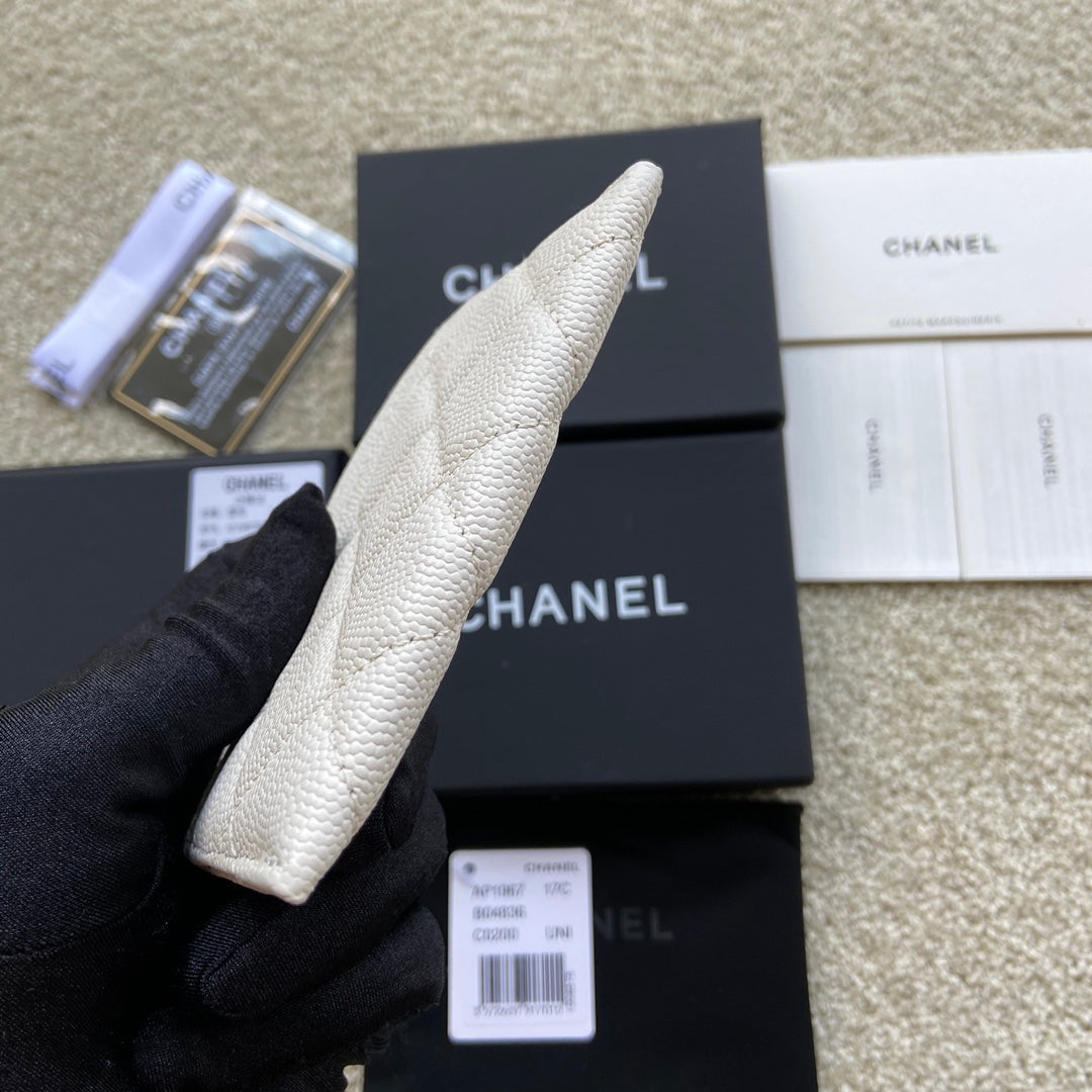 CCカードホルダー 11cm ホワイトキャビア ブラック金具