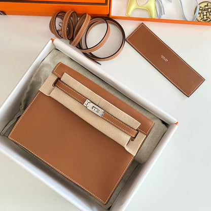 Kelly Danse II 22 cm Tan Evercolor Leather Show