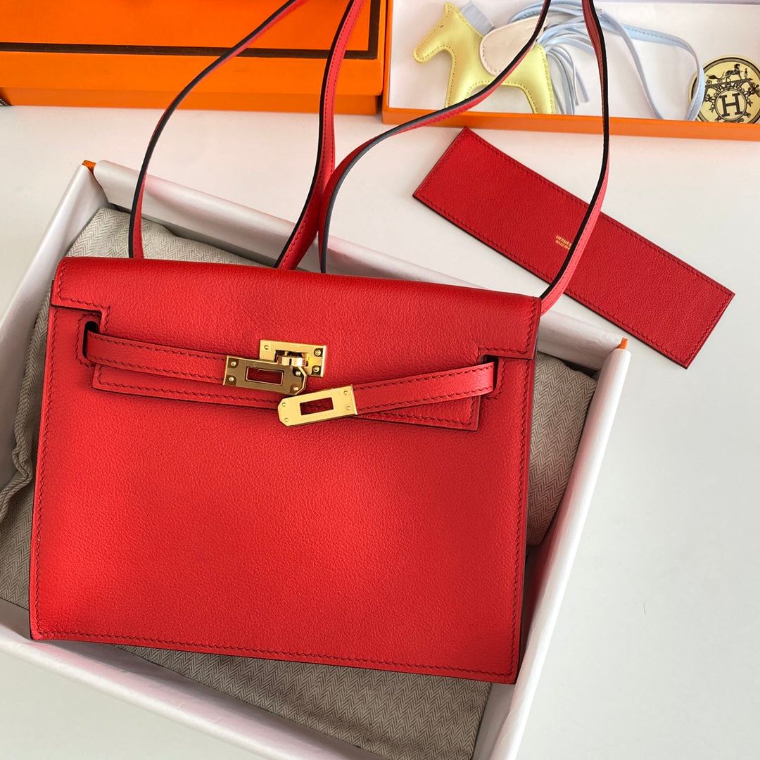 Kelly Danse II 22 cm en cuir rouge Evercolor Ghw