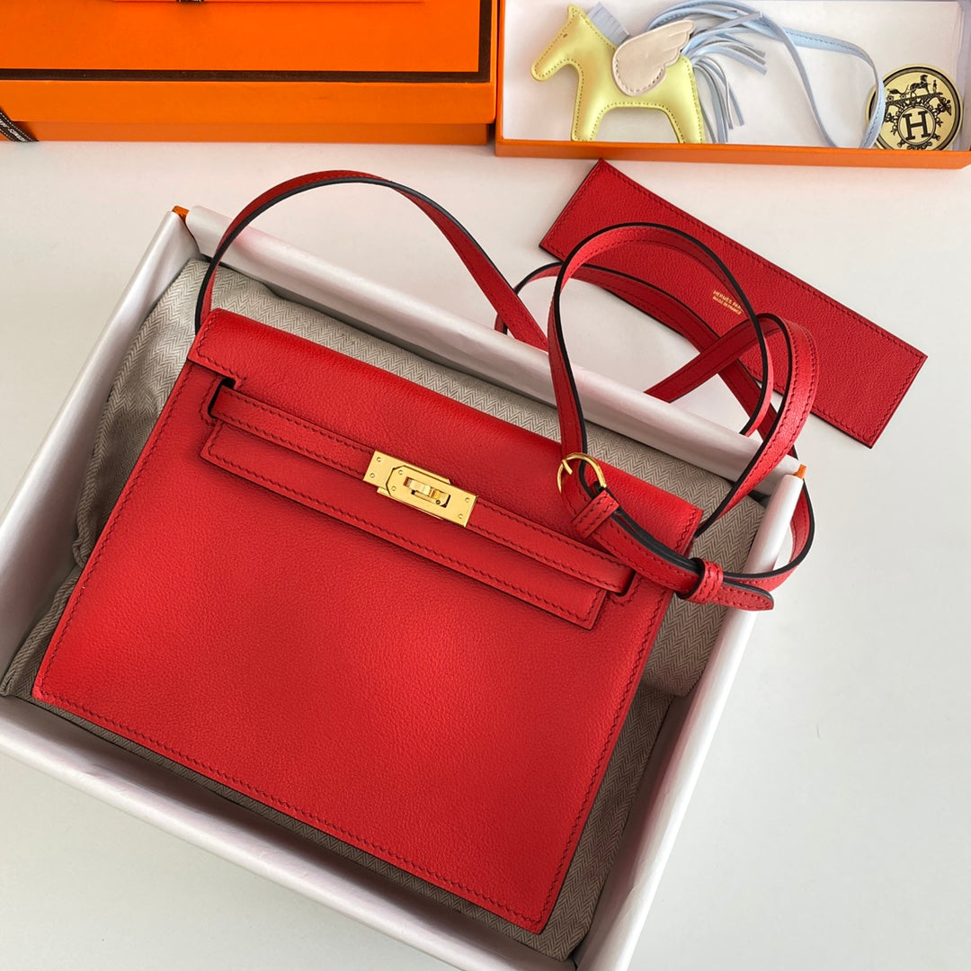 Kelly Danse II 22 cm en cuir rouge Evercolor Ghw