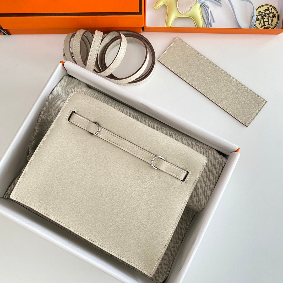 Montre Kelly Danse II 22 cm en cuir Evercolor blanc