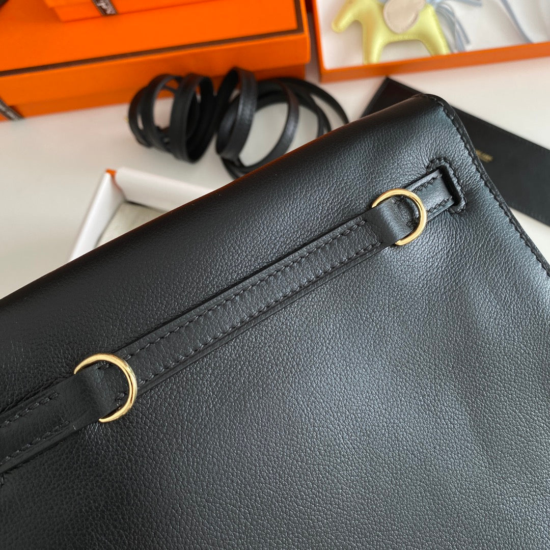 Kelly Danse II 22 cm en cuir noir Evercolor GHW