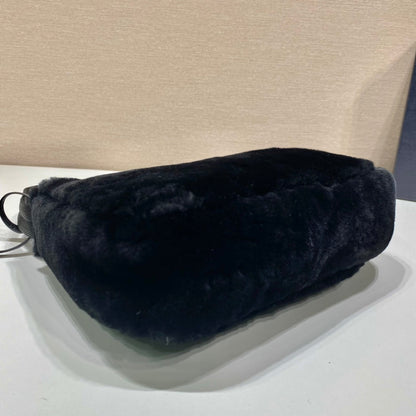 SAC HOBO 23 EN FOURRURE DE LAPIN NOIR