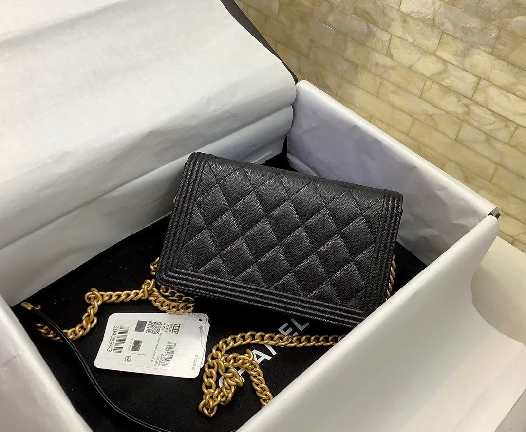cc leboy woc 19cm noir matelassé caviar matériel doré