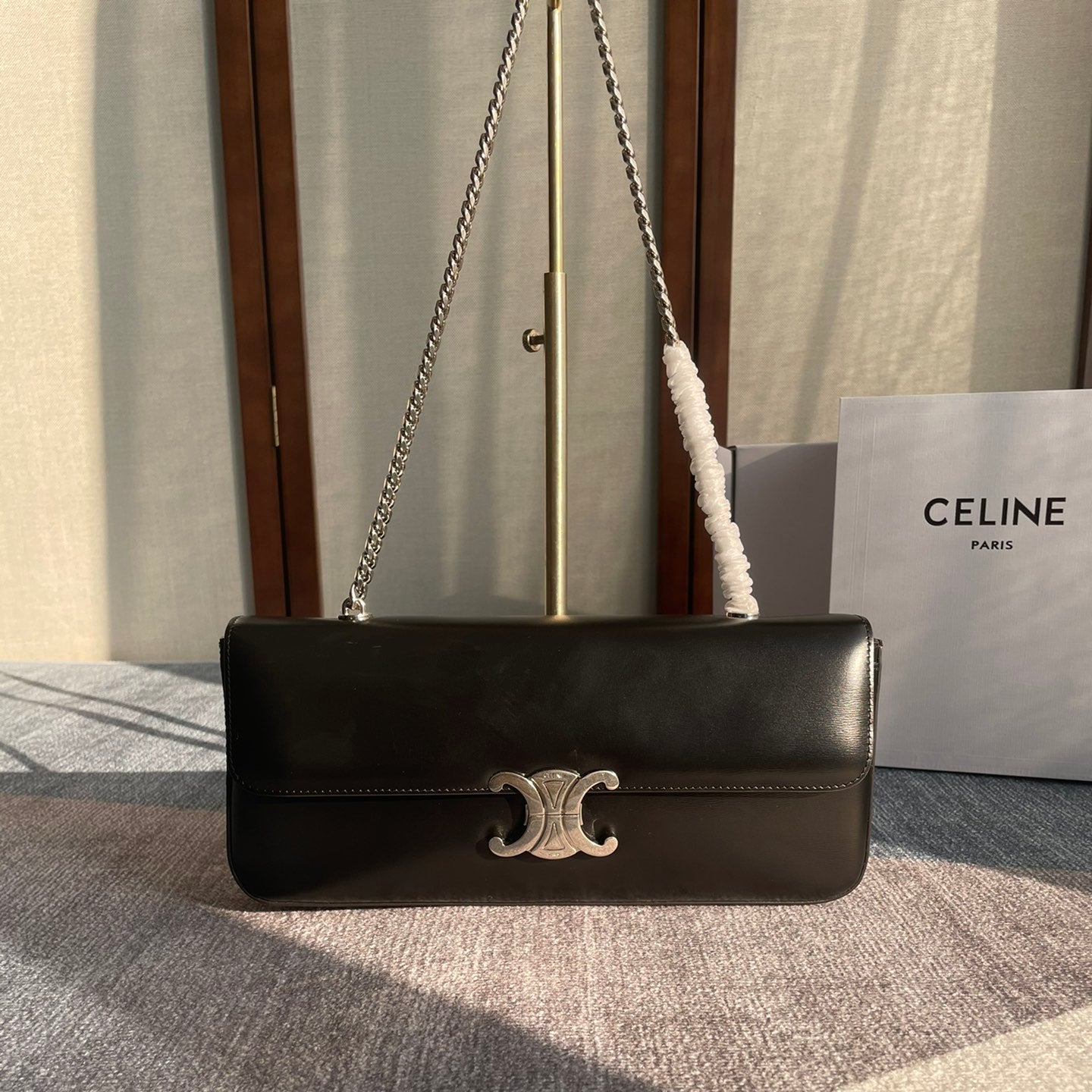 チェーンショルダーバッグ CLAUDE 33 ブラックカーフスキン シルバー金具