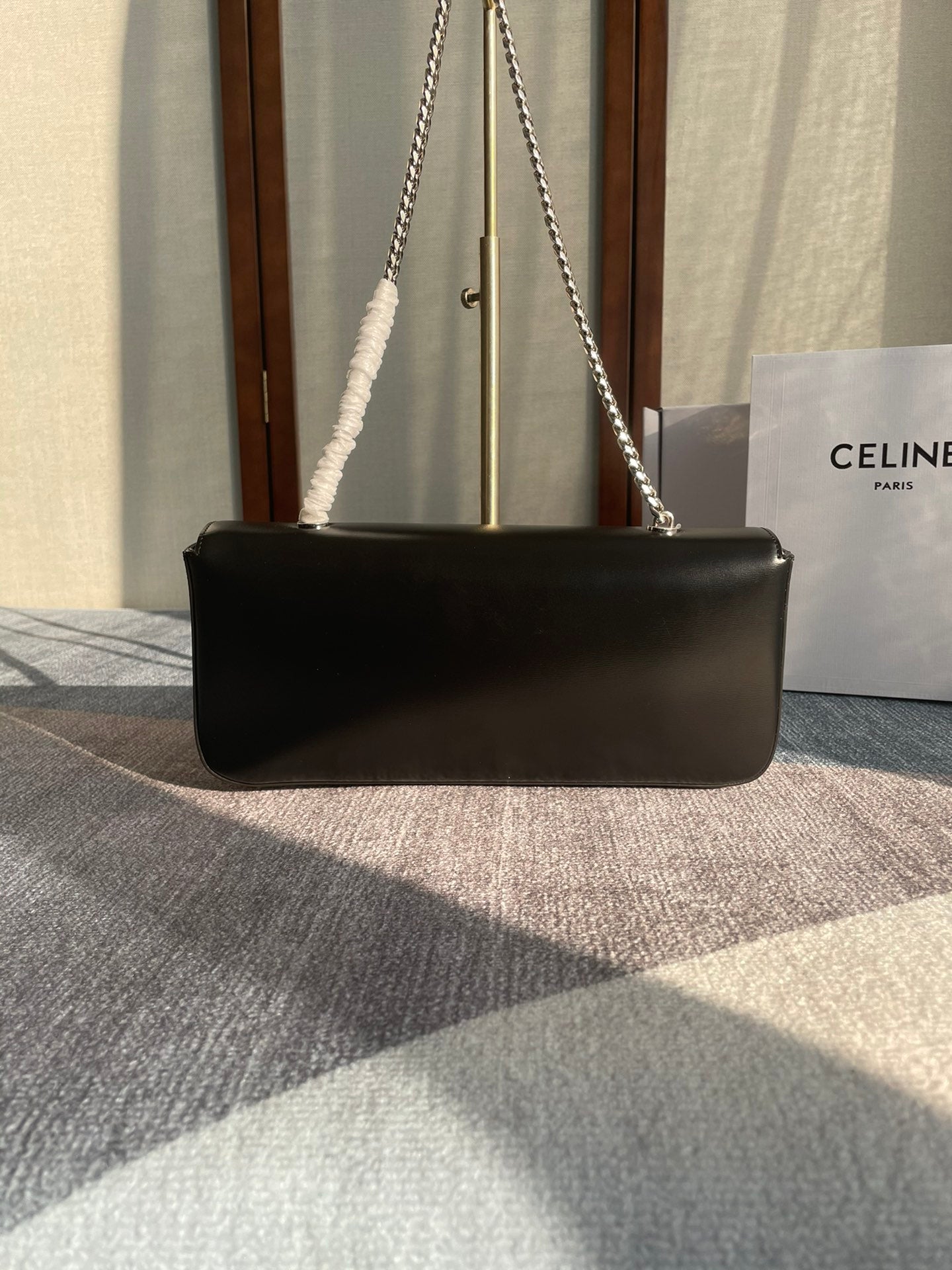 チェーンショルダーバッグ CLAUDE 33 ブラックカーフスキン シルバー金具
