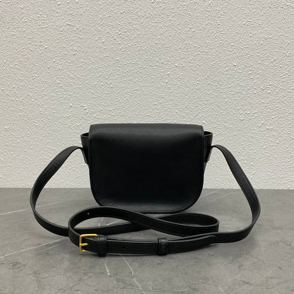 FOLCO CUIR TRIOMPHE 18 EN CUIR DE VEAU NOIR
