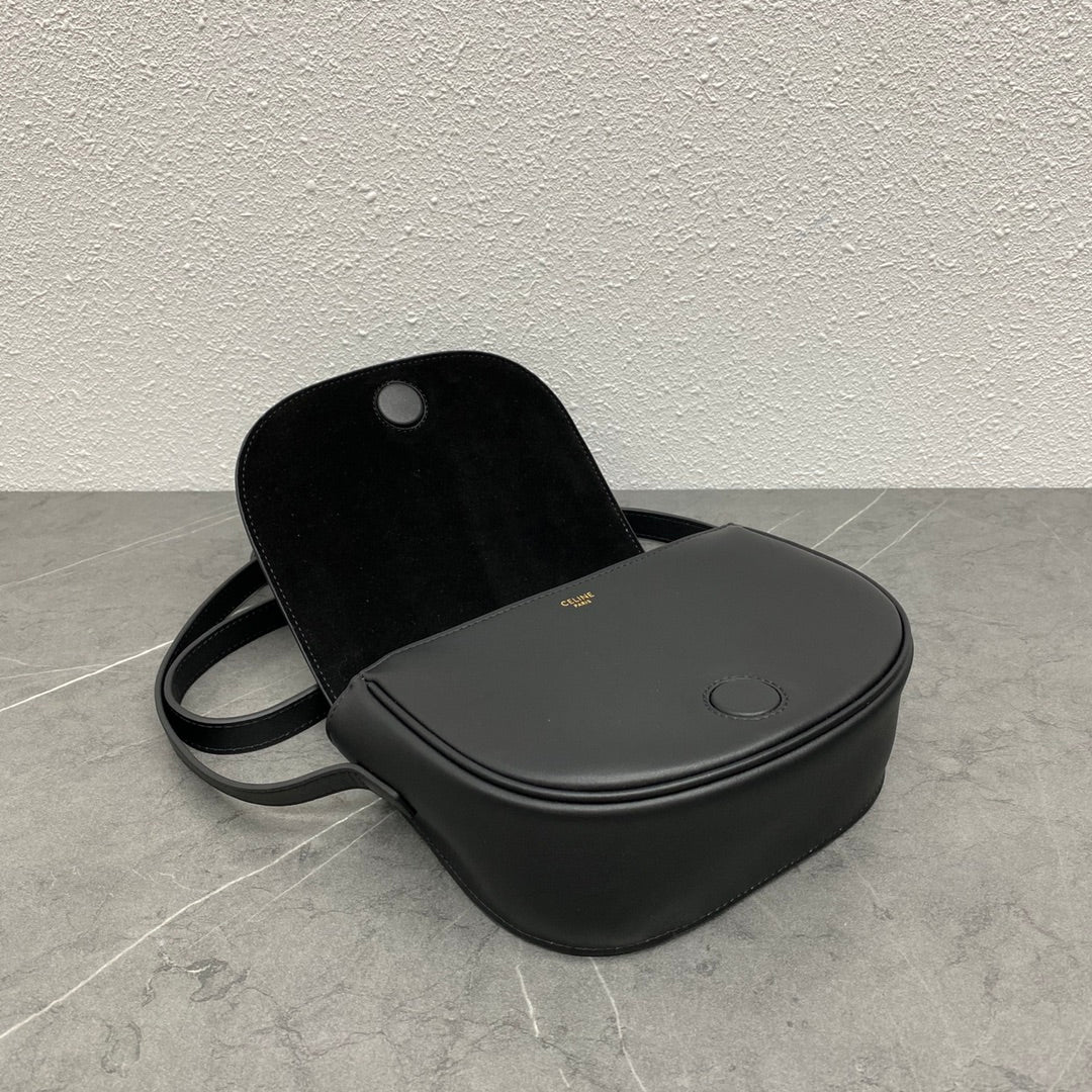 FOLCO CUIR TRIOMPHE 18 EN CUIR DE VEAU NOIR