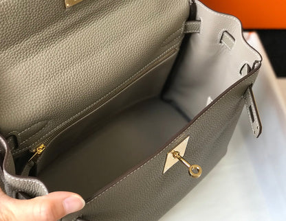 HM KELLY 25CM TAUPE TOGO QUINCAILLERIE OR