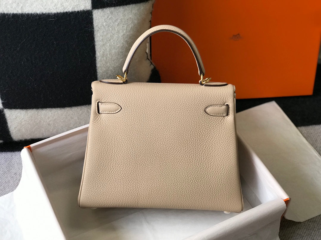 HM ケリー 32cm バッグ ベージュ トーゴ ゴールド金具