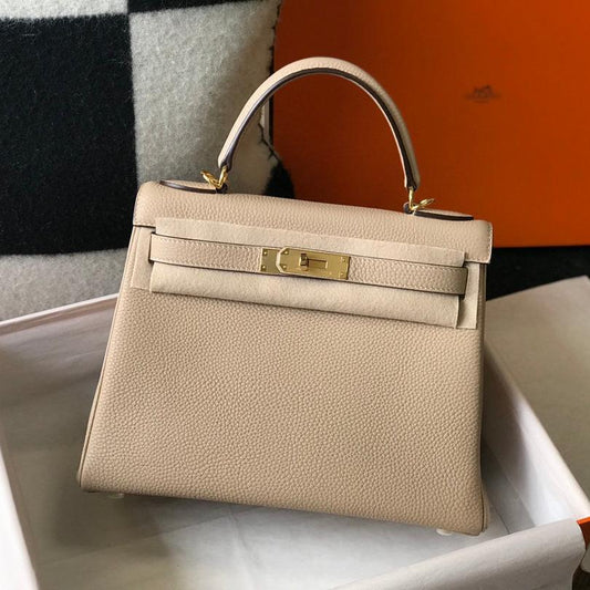HM ケリー 32cm バッグ ベージュ トーゴ ゴールド金具
